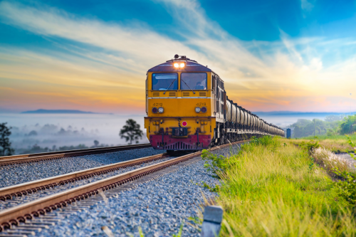 Shutterstock_1412402000 train